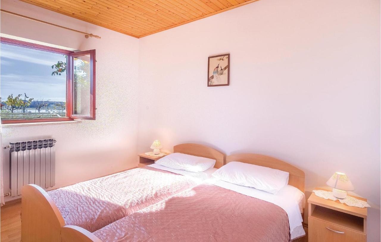 Awesome Apartment In Pula With Wifi Exterior photo