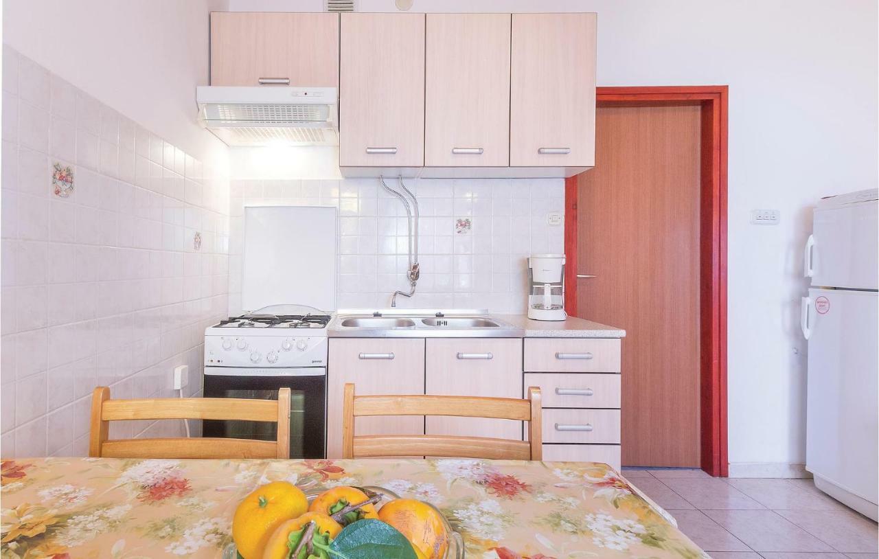 Awesome Apartment In Pula With Wifi Exterior photo